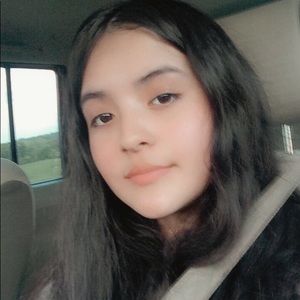 Meet your Posher, Leslie